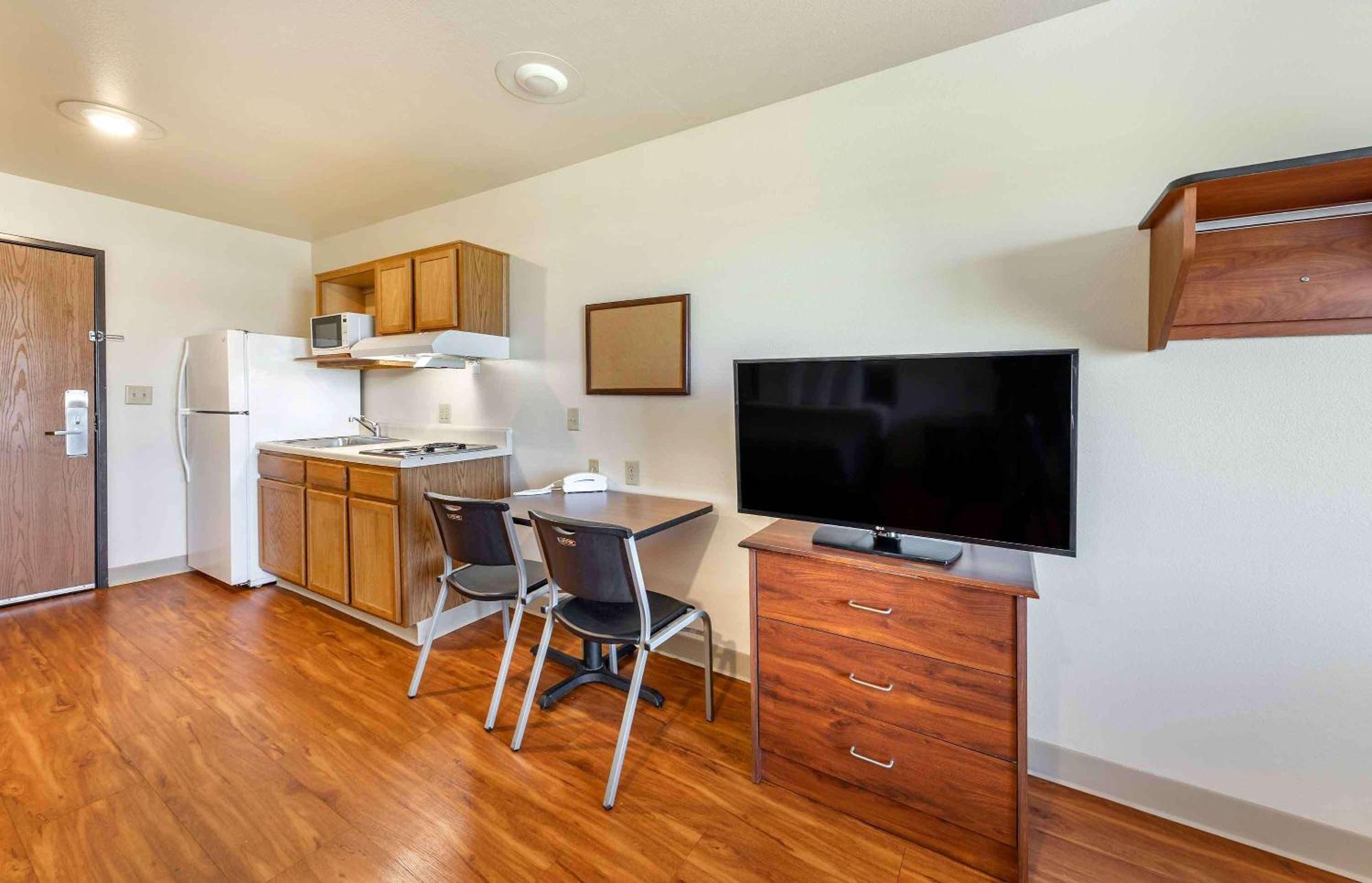 Extended Stay America Select Suites - Oklahoma City - Bethany Экстерьер фото