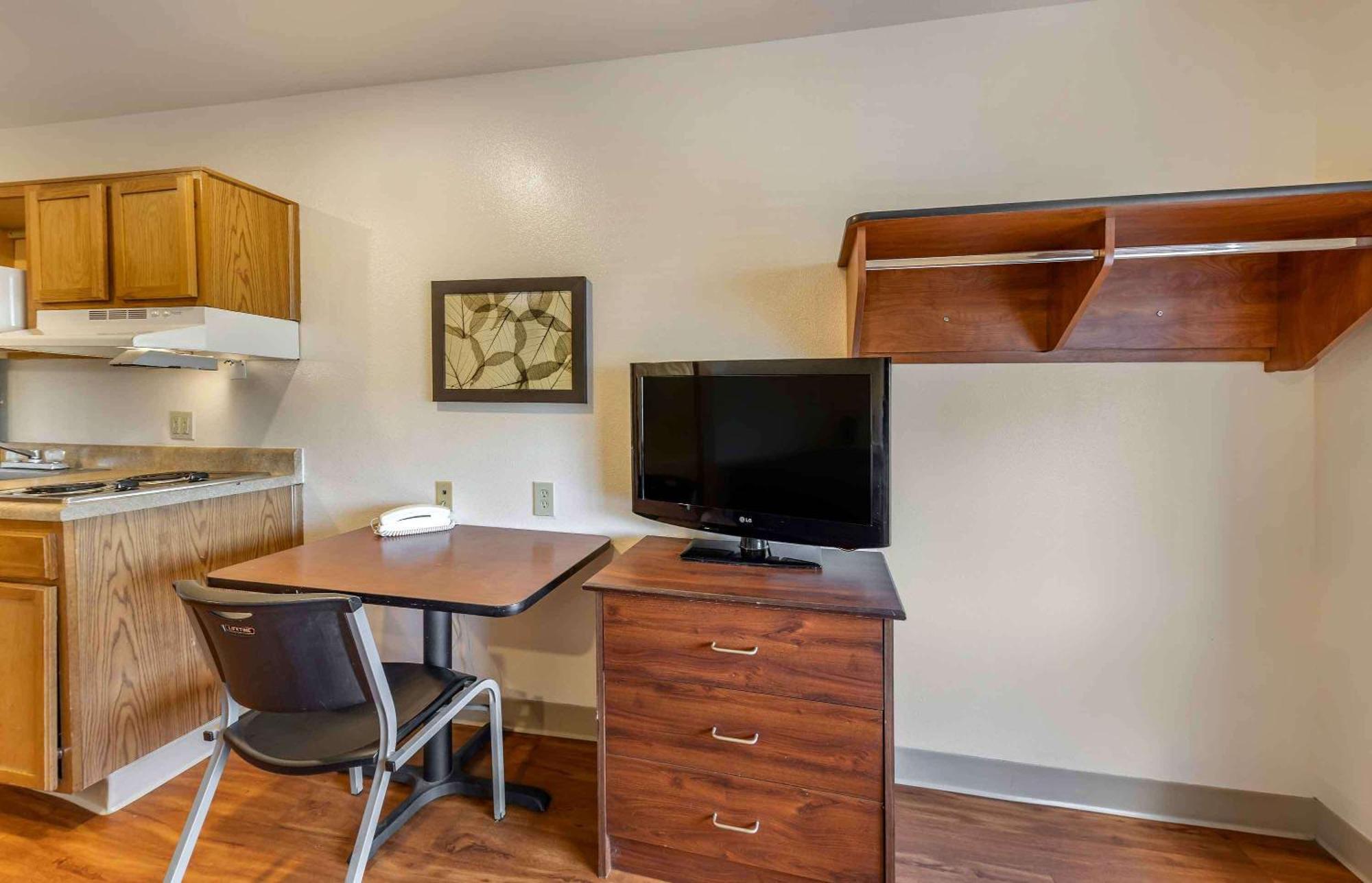 Extended Stay America Select Suites - Oklahoma City - Bethany Экстерьер фото
